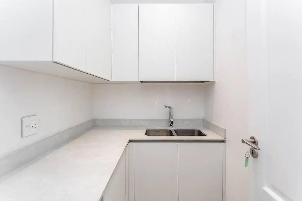 Luxurious 2 Bed Apartment Address On Adderley Kapstadt