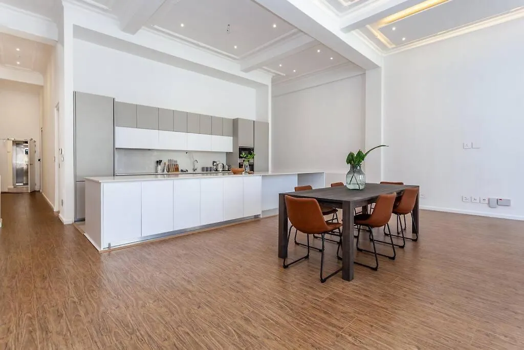 Luxurious 2 Bed Apartment Address On Adderley Kapstadt