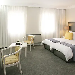 4* Otel Hollow On The Square